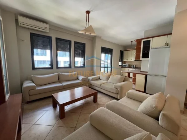 Tirane, jepet me qera 2+1 Kati 6, 108 m² 750 € (Rruga Sali Butka,pas Square 21)