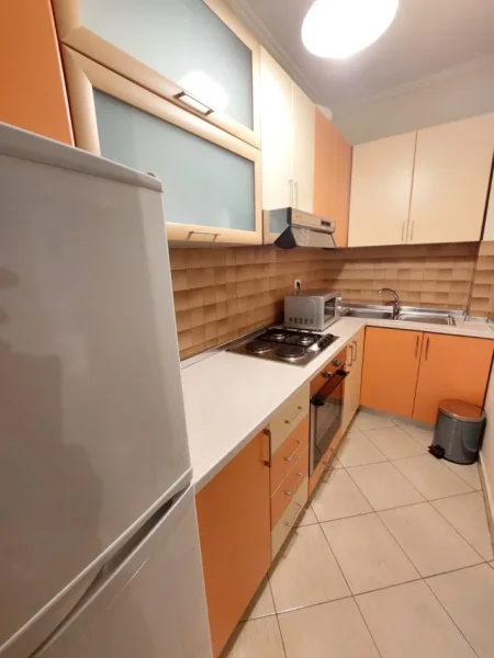 Durres, jap me qera apartament 1+1+Aneks+Ballkon Kati 3, 67 m² 350 € (Shkembi i Kavajes, Durres.)