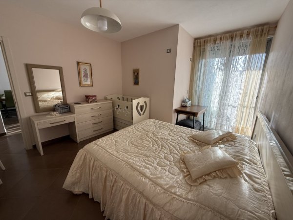 Durres, jepet me qera apartament 2+1+Ballkon / Apartment for Rent / Appartamento in Affitto