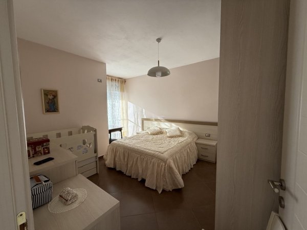 Durres, jepet me qera apartament 2+1+Ballkon / Apartment for Rent / Appartamento in Affitto