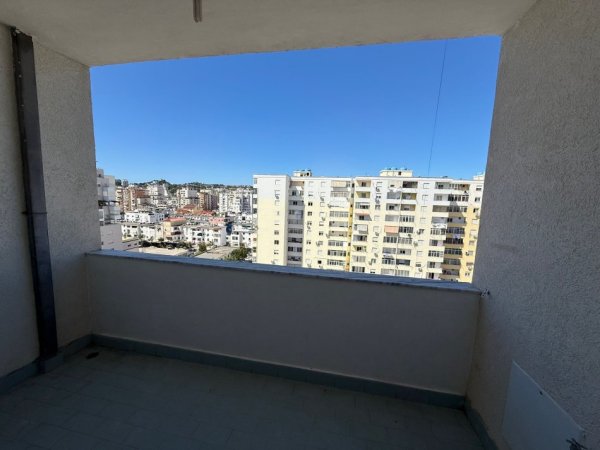 Durres, jepet me qera apartament 2+1+Ballkon / Apartment for Rent / Appartamento in Affitto