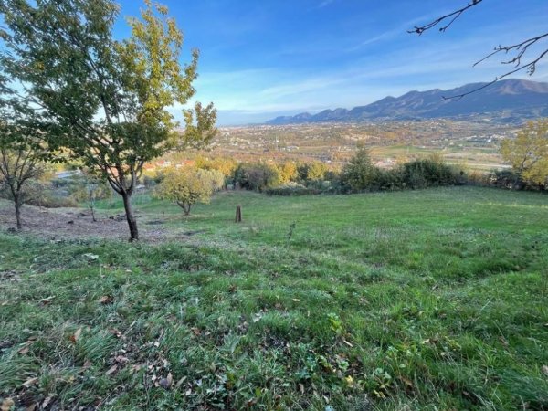 Tirane, shitet toke , 1.200 m² 81.000 € (Fshati Daias perballe "Nano resort" Tirane)