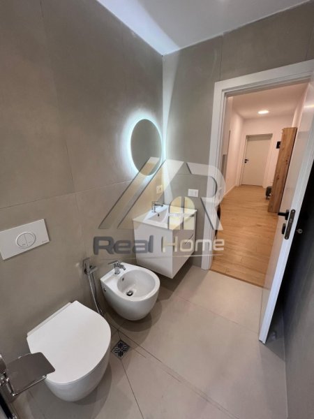 Tirane, jepet me qera apartament 2+1 Kati 2, 949 € (Bulevardi zogu 1)