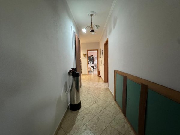 Tirane, shitet apartament 3+1+Ballkon Kati 3, 132 m² 225.000 € (Ali Visha)