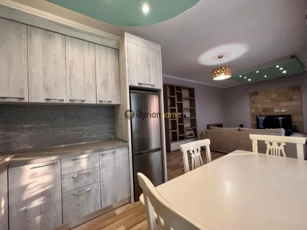 Tirane, jepet me qera apartament 1+1 Kati 6, 76 m² 700 € ("Pazari i Ri", Tiranë)