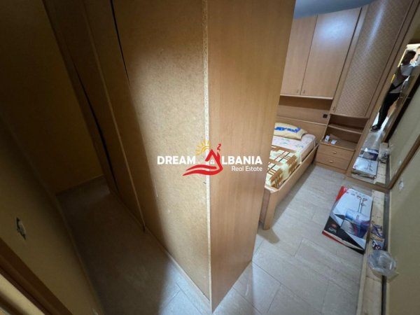 Tirane, shitet apartament 2+1 Kati 3, 100 m² 170.000 € 
