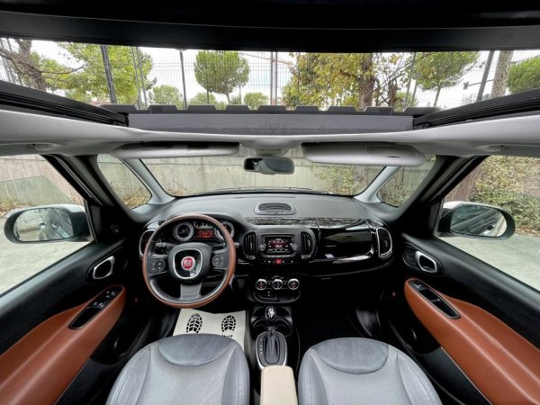 Tirane, shes makine FIAT 500 L Benzin, e zeze automatik Klima 148.000 km 7.200 €