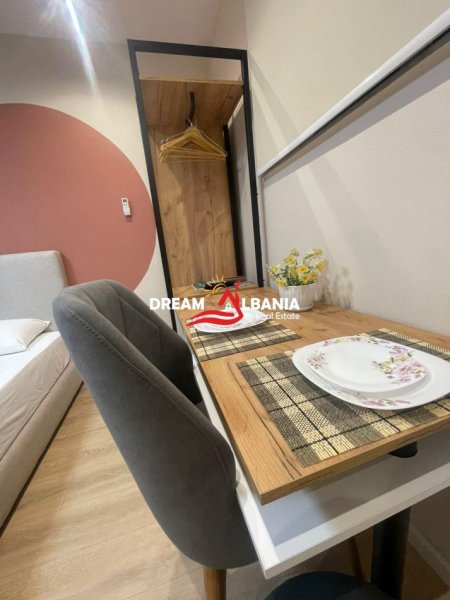 Tirane, jepet me qera apartament 1+1 Kati 1, 55 m² 850 € 