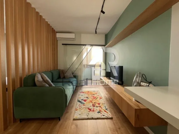Tirane, jepet me qera garsonier 1+1 Kati 3, 45 m² 570 € (Rruga Kavajes)