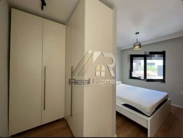 Tirane, jepet me qera garsonier 1+1 Kati 3, 45 m² 570 € (Rruga Kavajes)