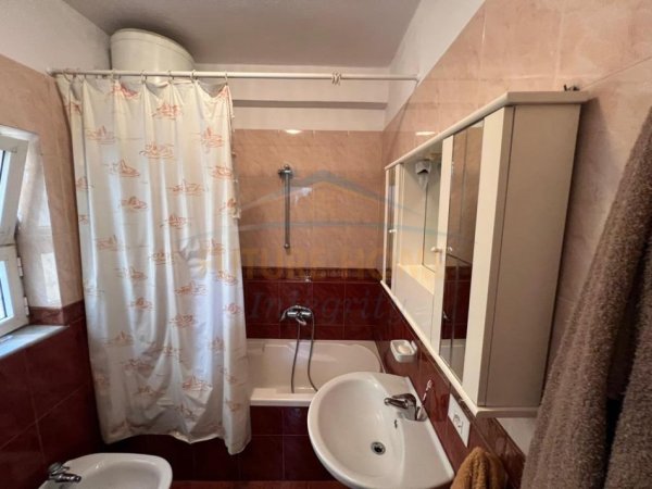 Tirane, shitet apartament 1+1+Ballkon Kati 2, 68 m² 170.000 € (Pazari i ri)