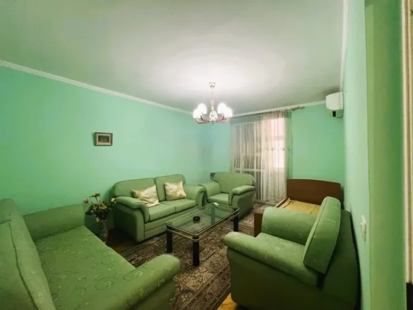 Tirane, jepet me qera apartament 1+1+Aneks+Ballkon Kati 3, 56 m² 550 € 