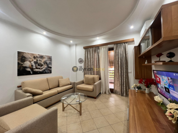 Tirane, jepet me qera apartament 1+1+Ballkon Kati 4, 72 m² 600 € (Rruga e Kavajes)