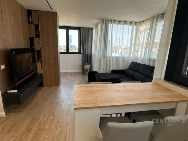 Tirane, jepet me qera apartament 2+1 Kati 8, 85 m² 1.200 € (Rruga e Elbasanit)