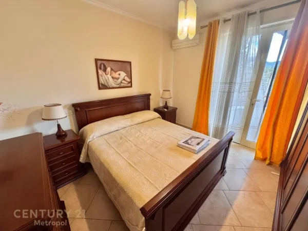 Tirane, jepet me qera apartament 3+1+Ballkon Kati 6, 130 m² 1.000 € (Rruga e Elbasanit)