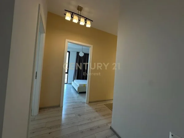 Tirane, jepet me qera apartament 2+1 Kati 4, 112 m² 1.400 € (Park Gate)