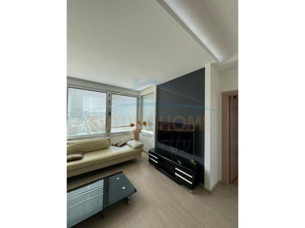 Tirane, shitet apartament 2+1+2+Ballkon Kati 11, 124 m² 350.000 € (Bulevardi Zogu I)