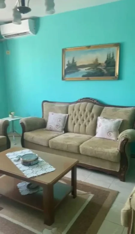 Tirane, jap me qera apartament 2+1+Ballkon Kati 3, 90 m² 450 € (Tregu Elektrik)