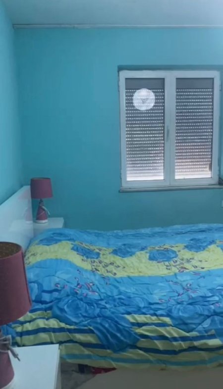 Tirane, jap me qera apartament 2+1+Ballkon Kati 3, 90 m² 450 € (Tregu Elektrik)