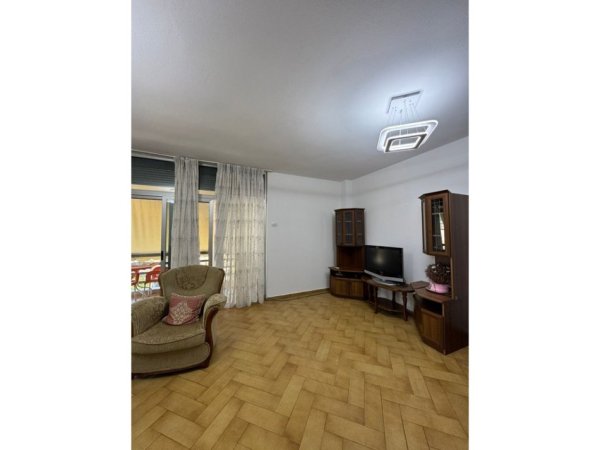 Tirane, jepet me qera apartament 2+1+Aneks+Ballkon Kati 3, 115 m² 600 € (Tregu Elektrik)