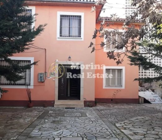 Tirane, jepet me qera Vile 2 Katshe , 140 m² 1.100 € (Pazari Ri)