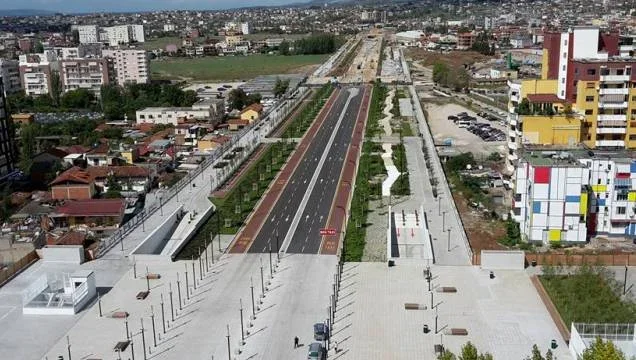 Tirane, shitet ambjent biznesi Kati 0, 57 m² 177.000 € (Bulevardi i Ri)