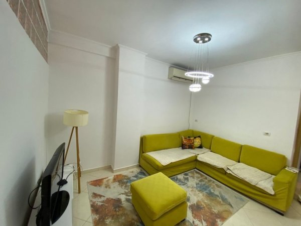 Tirane, shitet apartament 2+1 Kati 2, 77 m² 