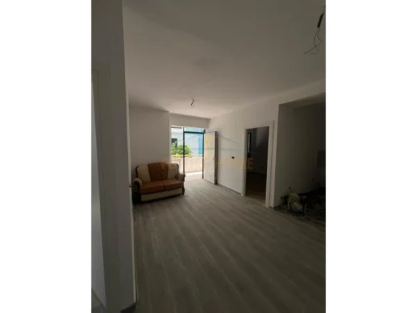 Durres, shitet apartament Kati 0, 101 m² 105.000 € 