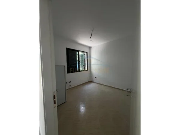 Durres, shitet apartament Kati 0, 101 m² 105.000 € 