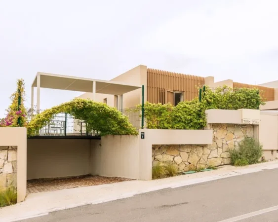 Vlore, shitet apartament 2+1 , (green coast 1)