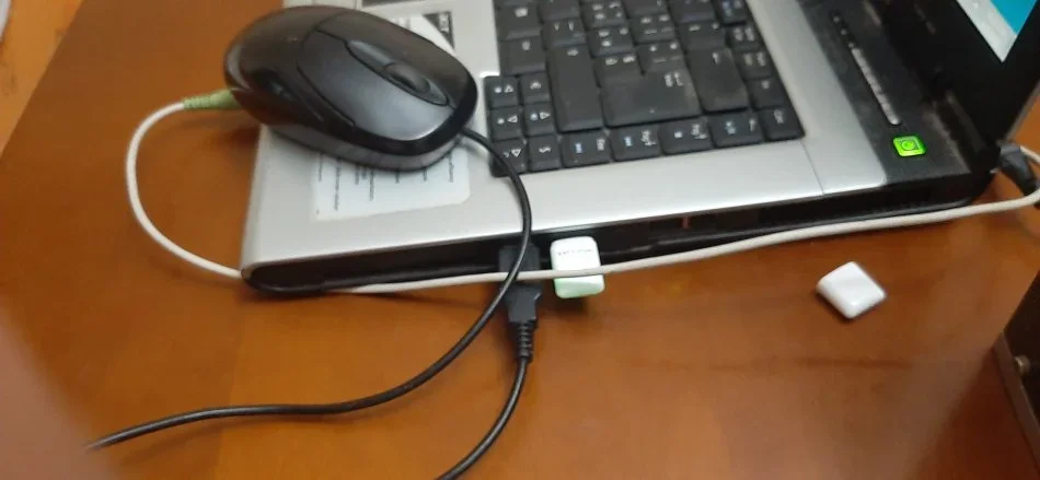 Delvine, shes Laptop Acer Aspire 3000