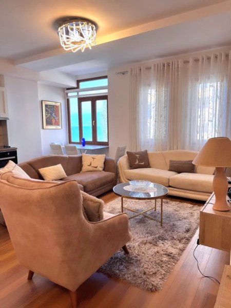 Pogradec, shitet 1+1 , 75 m² 110.000 € (pogradec)