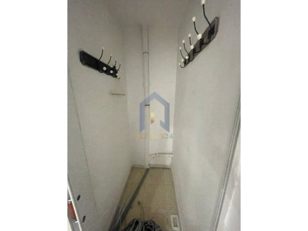 Tirane, jap me qera zyre Kati 2, 80 m² 900 € (Prane LSI BLLOK)