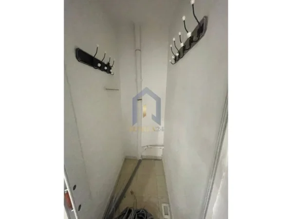 Tirane, jap me qera zyre Kati 2, 80 m² 900 € (Prane LSI BLLOK)