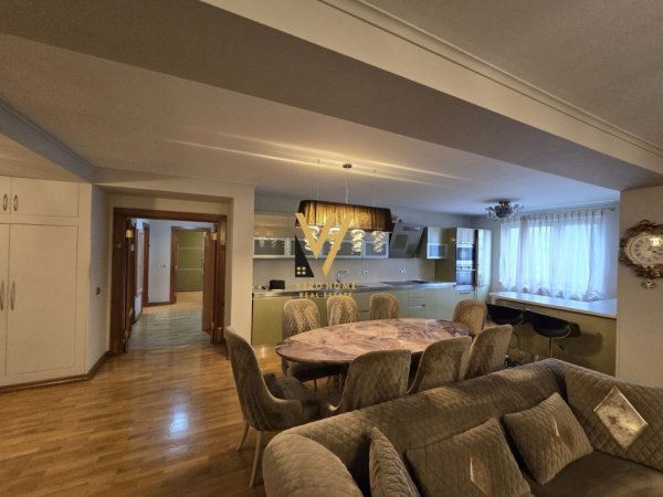 Tirane, shitet apartament 4+1+Ballkon Kati 0, 220 m² 600.000 € (BULEVARDI ZOGU I PARË-)