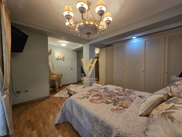 Tirane, shitet apartament 4+1+Ballkon Kati 0, 220 m² 600.000 € (BULEVARDI ZOGU I PARË-)
