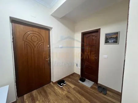 Tirane, shitet apartament 1+1 Kati 2, 68 m² 170.000 € (Pazari i Ri)