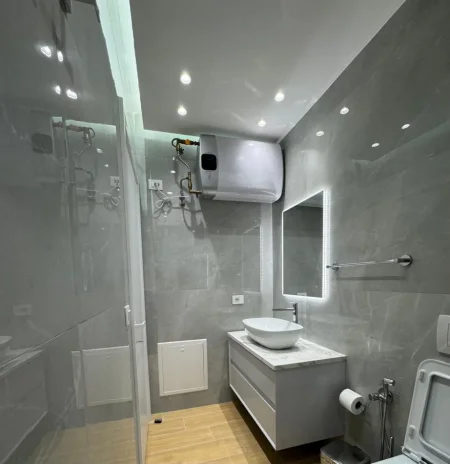 Tirane, shitet apartament 1+1 , 76 m² 169.000 € (golden park)