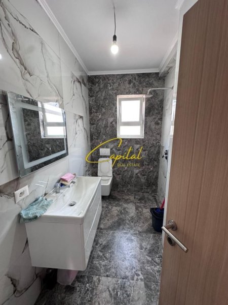 Tirane, shitet apartament 2+1 Kati 4, 72 m² 147.000 € (RRUGA BARDHYL)