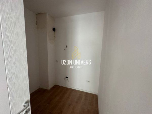Tirane, shitet apartament 1+1 Kati 3, 78 m² 178.000 € (Liqeni i Thatë)