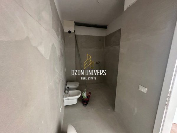 Tirane, shitet apartament 1+1 Kati 3, 78 m² 178.000 € (Liqeni i Thatë)