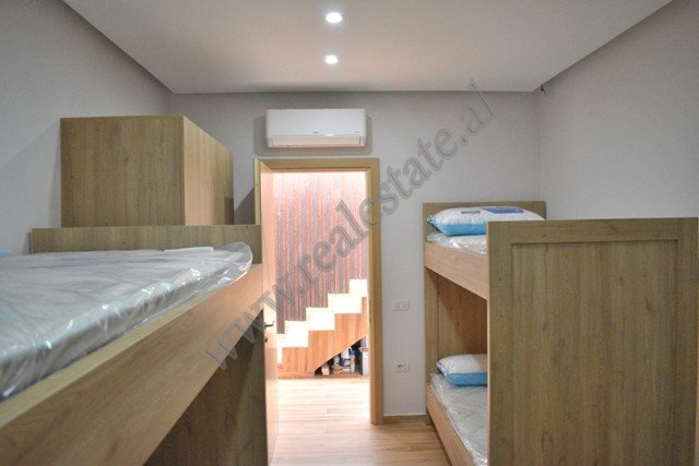 Tirane, jap me qera apartament 5+1+Aneks+Ballkon , 1500 €