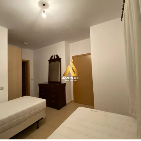 Tirane, jepet me qera apartament 2+1+Ballkon Kati 5, 90 m² 600 € (SIRI KODRA)