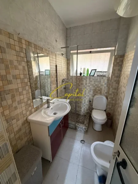 Tirane, shitet apartament 3+1 Kati 1, 106 m² 175.000 € (BRRYLI)