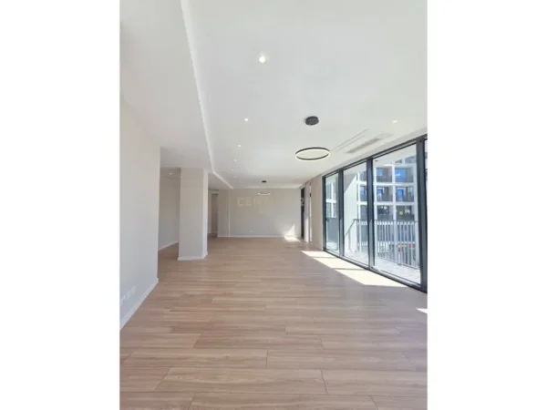 Tirane, jepet me qera zyre Kati 2, 110 m² 1.500 € 