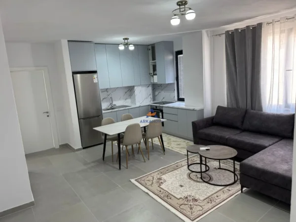 Tirane, jepet me qera apartament 1+1+Ballkon Kati 7, 70 m² 500 € (RRUGA TEODOR KEKO, UNAZA E RE)