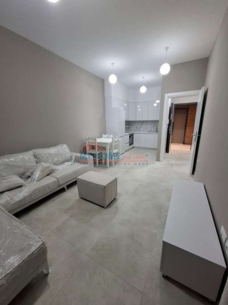 Tirane, jepet me qera apartament 1+1+Ballkon Kati 6, 60 m² 600 € (Amerikan 3)