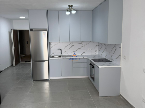 Tirane, jepet me qera apartament 2+1+Ballkon , 110 m² 700 € (RRUGA TEODOR KEKO)