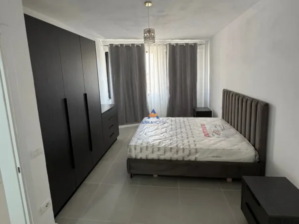 Tirane, jepet me qera apartament 2+1+Ballkon , 110 m² 700 € (RRUGA TEODOR KEKO)