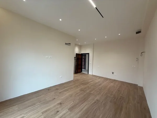 Tirane, shitet apartament 1+1+Ballkon Kati 2, 60 m² 98.455 € 